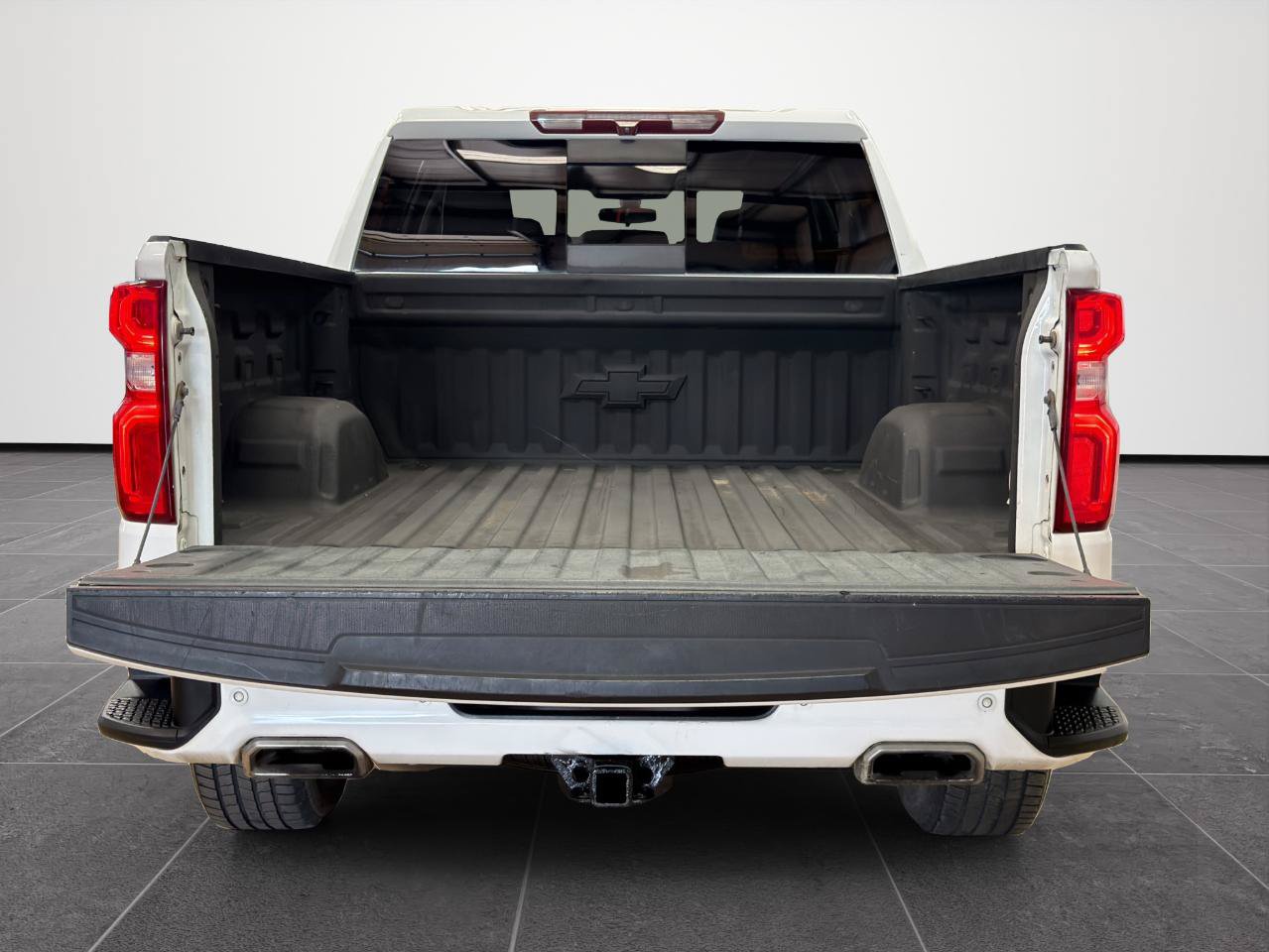 Used 2020 Chevrolet Silverado 1500 RST AWD/4WD image 7