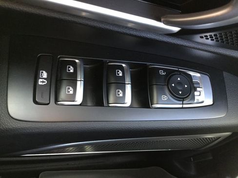 Used 2020 Kia Telluride LX AWD/4WD image 18