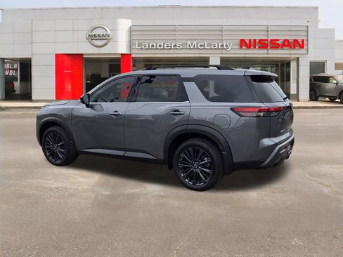 New 2026 Nissan Pathfinder SL w/ SL Premium Package FWD image 5