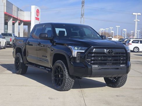 New 2026 Toyota Tundra SR5 image 2