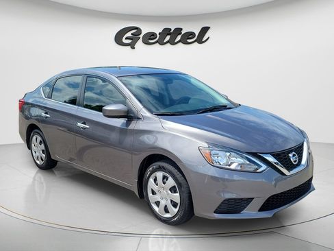 Used 2017 Nissan Sentra S FWD image 3