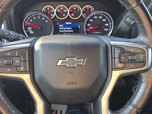Used 2022 Chevrolet Silverado 1500 RST AWD/4WD image 15