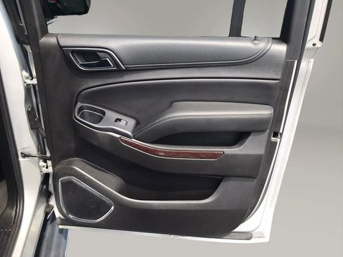 Used 2019 GMC Yukon XL SLE w/ SLE Value Package AWD/4WD image 52