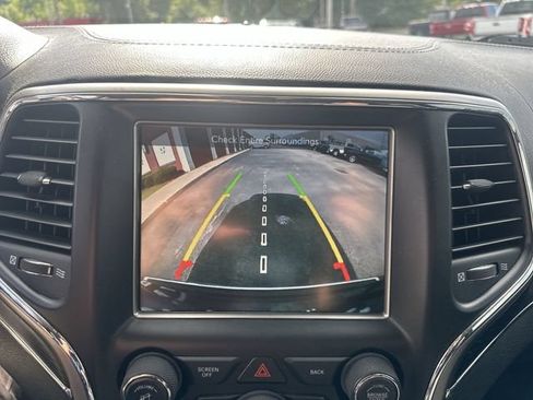 Used 2017 Jeep Grand Cherokee Summit w/ Platinum Series Group AWD/4WD image 26