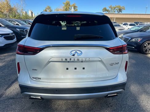 Used 2019 INFINITI QX50 Essential w/ Premium Heat Package image 18