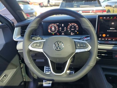 New 2026 Volkswagen Tiguan SE R-Line FWD image 26