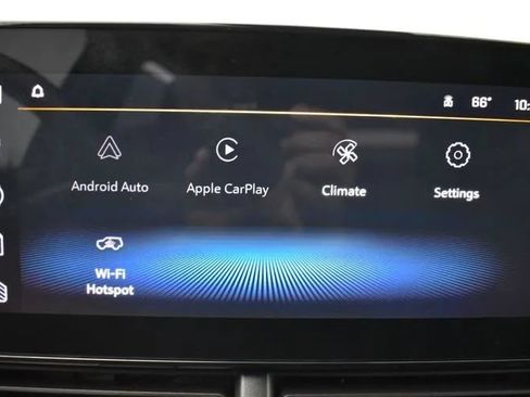 Used 2025 Chevrolet Trax LT w/ LT Convenience Package FWD image 30