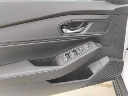 Certified 2025 Honda Accord Sport image 32