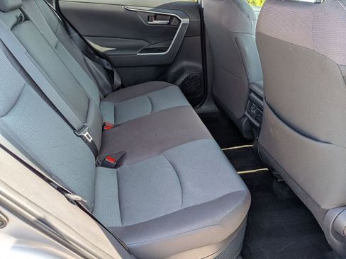 Used 2025 Toyota RAV4 XLE AWD/4WD image 30