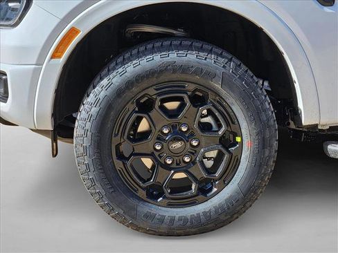 New 2025 Ford Ranger XLT image 10