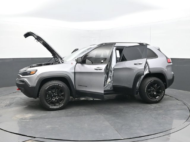 Used 2021 Jeep Cherokee Trailhawk w/ Trailer Tow Group AWD/4WD image 63