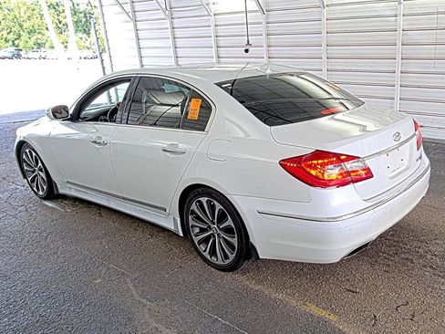 Used 2013 Hyundai Genesis 5.0 R-Spec RWD image 5