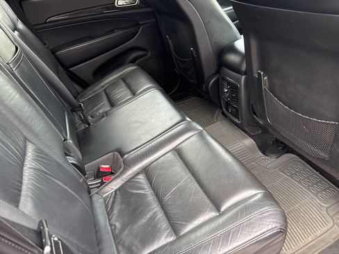 Used 2013 Jeep Grand Cherokee Laredo image 15