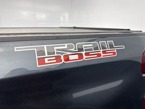 Used 2020 Chevrolet Silverado 1500 LT Trail Boss image 39