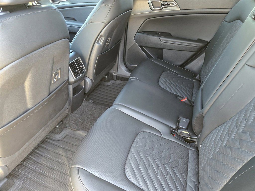 New 2026 Kia Sportage X-Line w/ X-Line Technology Package AWD/4WD image 23