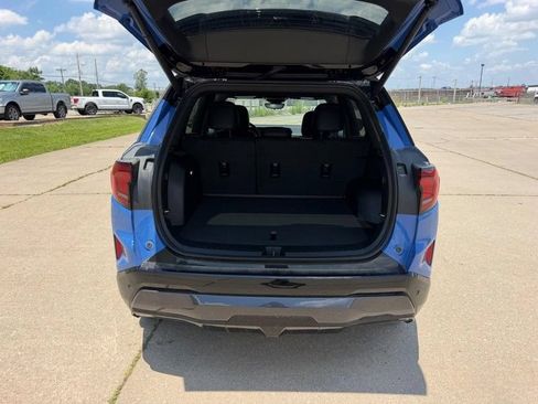New 2026 GMC Terrain AT4 w/ Convenience Package III AWD/4WD image 5