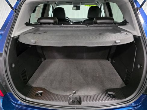 Used 2019 Chevrolet Trax LT w/ Driver Confidence Package AWD/4WD image 11