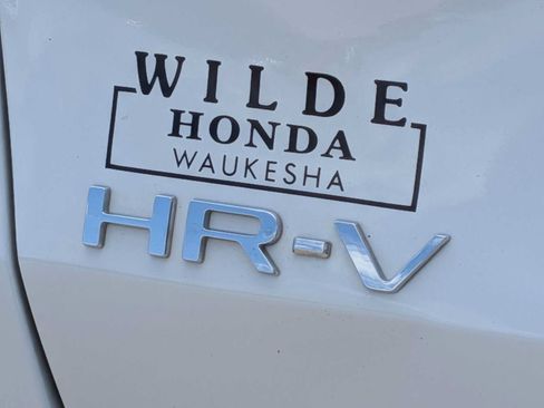 Used 2024 Honda HR-V LX image 11