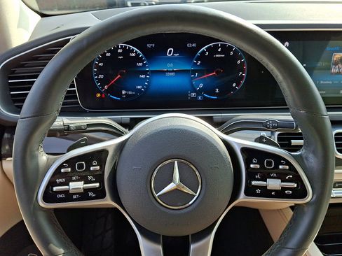 Used 2020 Mercedes-Benz GLE 350 4MATIC image 21