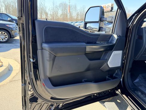 New 2026 Ford F350 Platinum w/ FX4 Off-Road Package AWD/4WD image 31