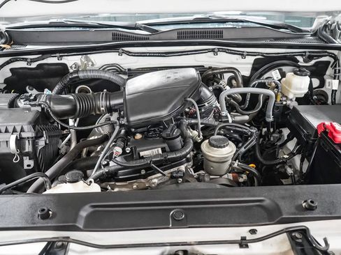 Certified 2019 Toyota Tacoma SR5 RWD image 28
