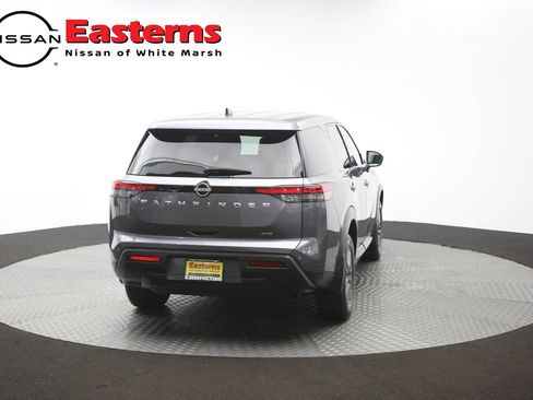Used 2023 Nissan Pathfinder S AWD/4WD image 37