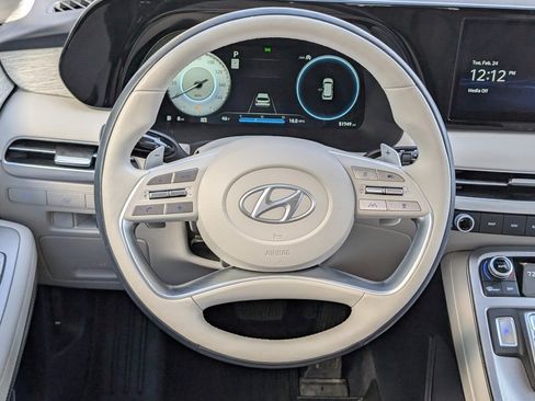 Used 2023 Hyundai Palisade Calligraphy image 24