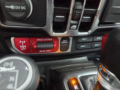 Certified 2024 Jeep Wrangler Unlimited Sport AWD/4WD image 24