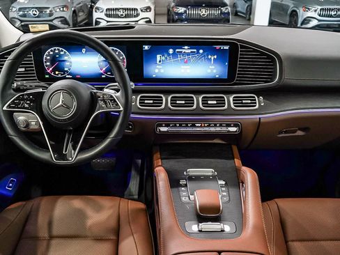 Certified 2026 Mercedes-Benz GLS 450 4MATIC image 12