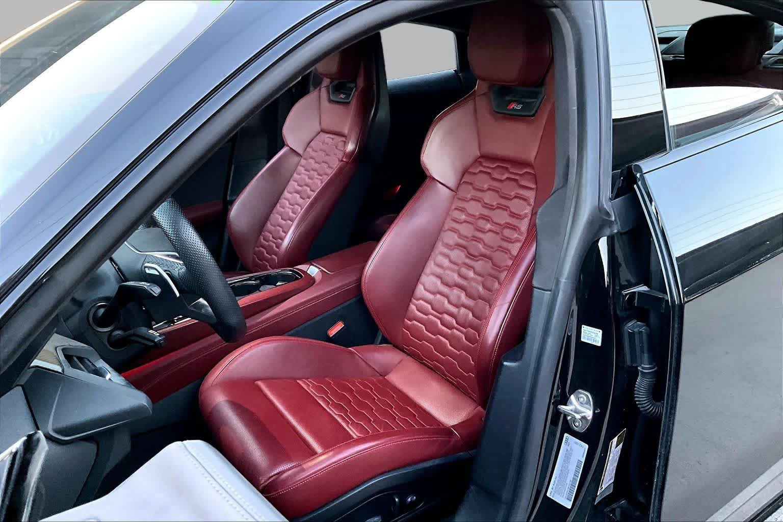 Certified 2024 Audi RS e-tron GT w/ Carbon Performance Package AWD/4WD image 7