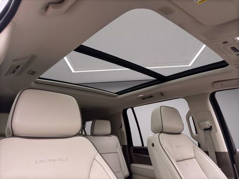 Certified 2023 GMC Yukon XL Denali w/ LPO, Floor Liner Package AWD/4WD image 23