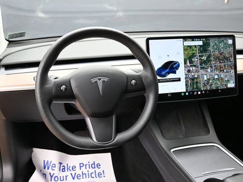 Used 2021 Tesla Model 3 Standard Range Plus RWD image 38