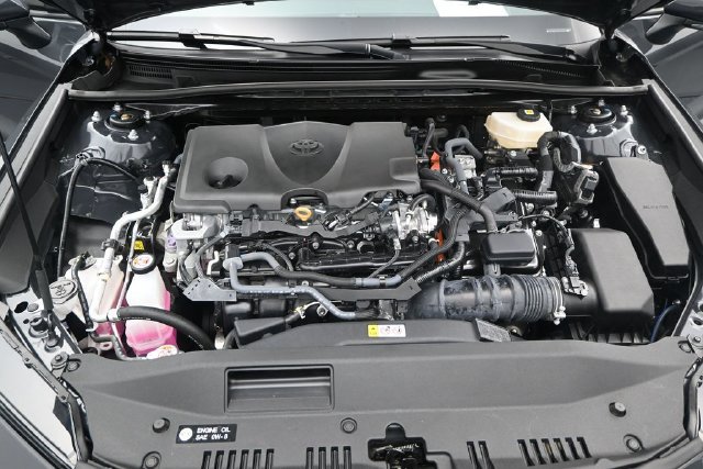 Used 2025 Toyota Camry SE w/ Convenience Package FWD image 17