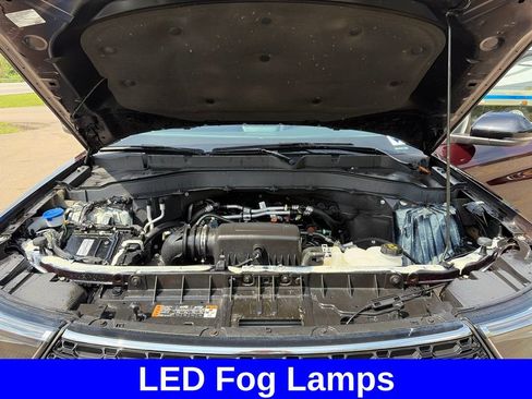 Used 2022 Ford Explorer XLT w/ Equipment Group 202A AWD/4WD image 13