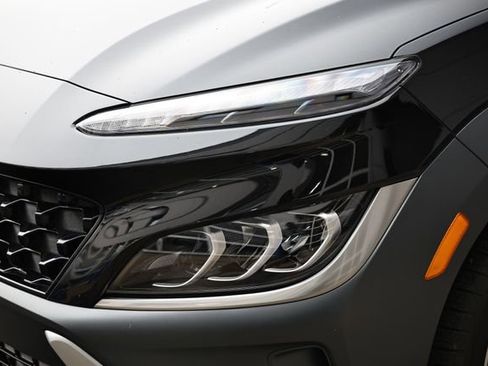 Used 2023 Hyundai Kona Limited image 13