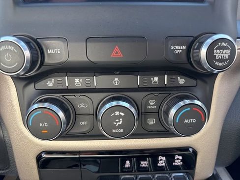 Used 2019 RAM 1500 Laramie w/ Sport Appearance Package image 22