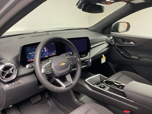 New 2026 Chevrolet Equinox LT w/ LPO, Floor Liner Package AWD/4WD image 11