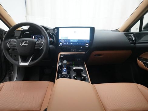 Used 2024 Lexus NX 350 AWD image 5