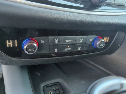 Used 2020 Buick Enclave Essence w/ LPO, Floor Liner Package image 27