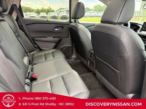 Certified 2024 Nissan Rogue SL w/ SL Premium Package AWD/4WD image 39