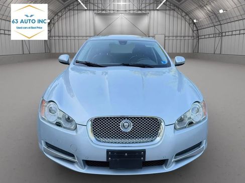 Used 2011 Jaguar XF Premium RWD image 2