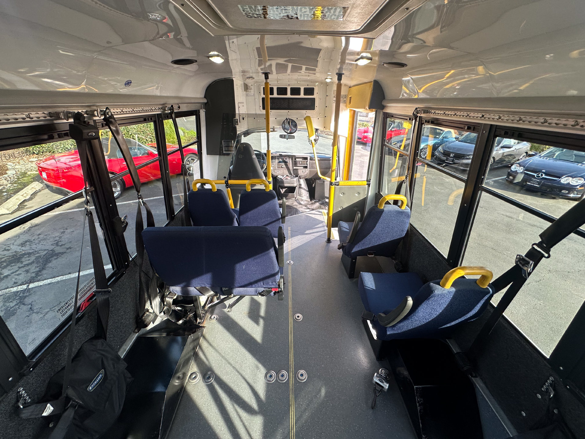 Used 2014 Chevrolet Express 3500 RWD image 15