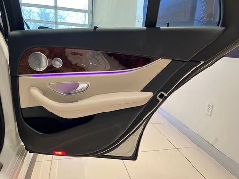 Used 2020 Mercedes-Benz E 450 4MATIC Wagon image 37