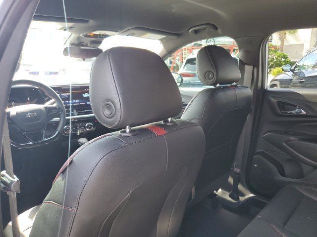 Used 2026 Chevrolet Trax RS FWD image 25