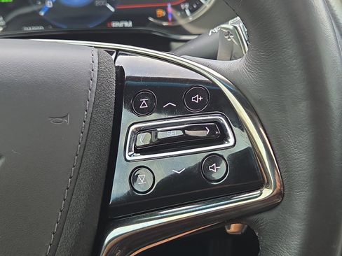 Used 2018 Cadillac CTS V w/ Carbon Fiber Package RWD image 18
