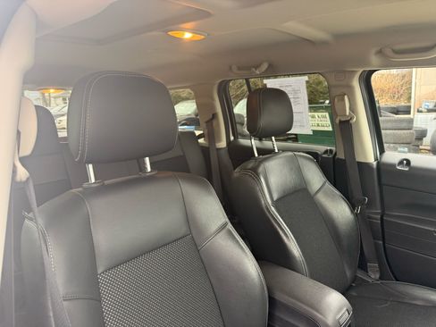 Used 2017 Jeep Patriot Sport image 51