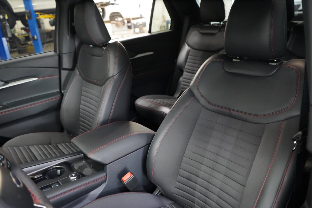 New 2027 Ford Explorer ST-Line AWD/4WD image 19