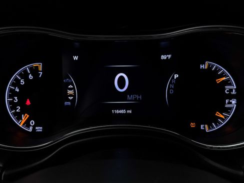 Used 2019 Jeep Grand Cherokee Altitude RWD image 32