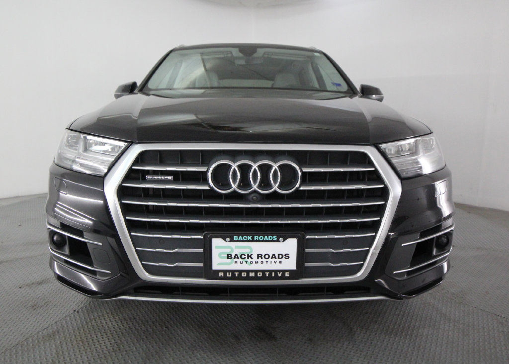 Used 2018 Audi Q7 3.0T Prestige AWD/4WD image 2