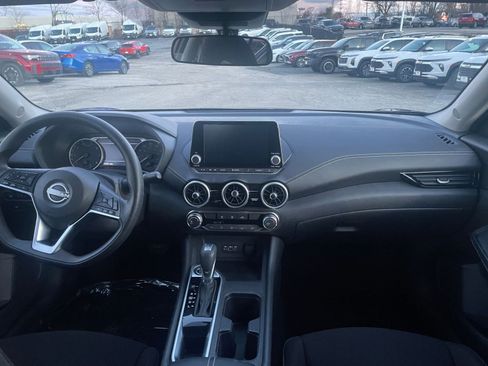 Used 2025 Nissan Sentra SV image 31